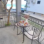 Sea La Vie *