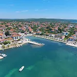 Sea La Vie