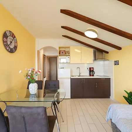 Apartament Children's Paradise Sukošan
